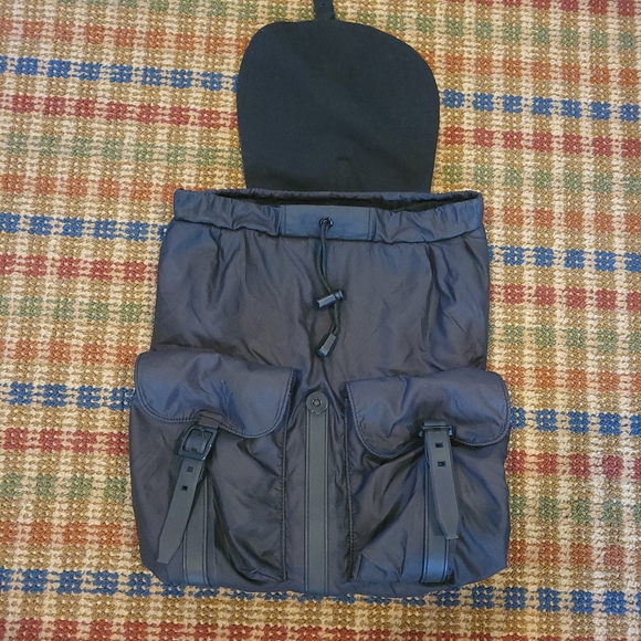 Herschel Small Travel Backpack - Picture 6 of 8